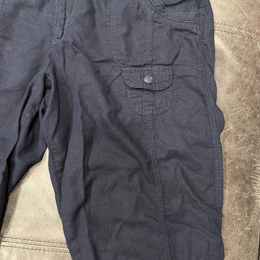 Gloria Vanderbilt Women Navy Cargo Capri Pants - Picture 4 of 7